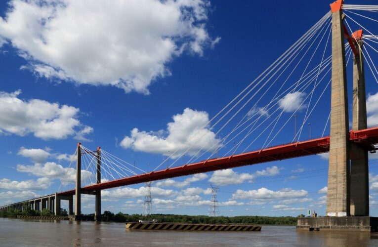 Paraná, canal y soberanía