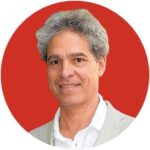 Rodrigo Rey Rosa: «Nunca aceptaría el encargo de una biografía. De nadie»