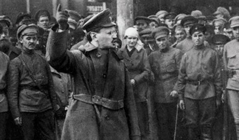 Cuando ABC entrevistó a Trotsky, la mano derecha de Lenin