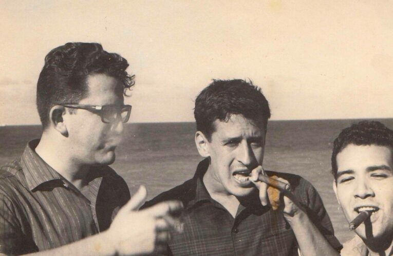 Introducción a «¿Revolución en la Revolución?» y la crítica de derecha